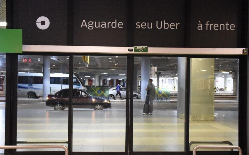 Falsos motoristas de aplicativo rondam o Aeroporto de Guarulhos - Proteja-se!