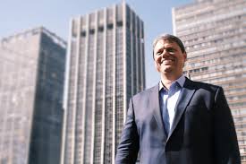 Tarcísio se afasta do governo de SP por 15 dias para viagem internacional