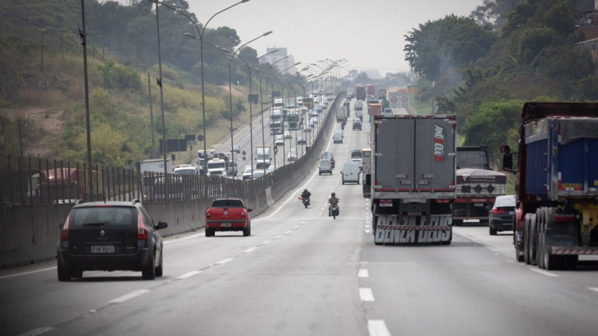 Vai viajar no Ano Novo? Confira os melhores e piores horários nas rodovias de Guarulhos