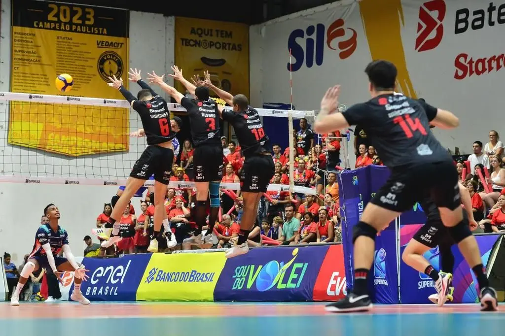 Vôlei Guarulhos BateuBet enfrentará o Sada Cruzeiro buscando classificação para os playoffs