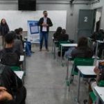 Alunos do Jardim Angélica recebem atividades do projeto Juventude na Escola
