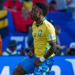 Vinícius Júnior admite atuação ruim do Brasil: "Precisamos melhorar"