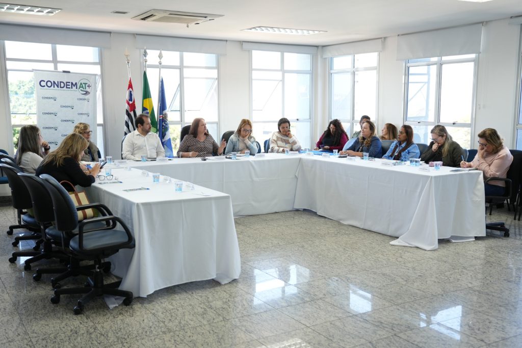 Guarulhos promove encontro sobre Educação com gestores dos municípios do Alto Tietê